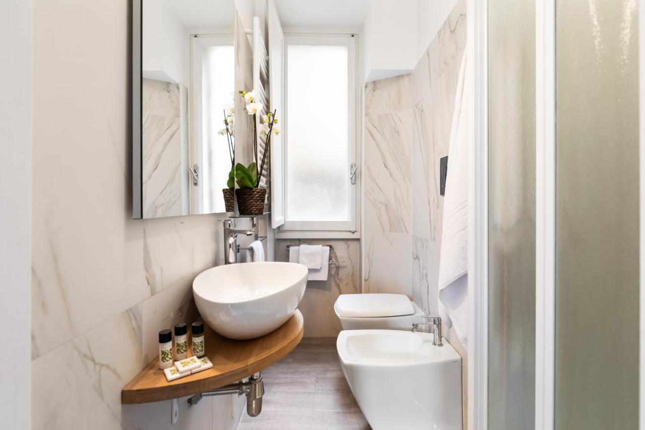 Circle Piazza Di Spagna 60 Suites Collection Рим Екстериор снимка