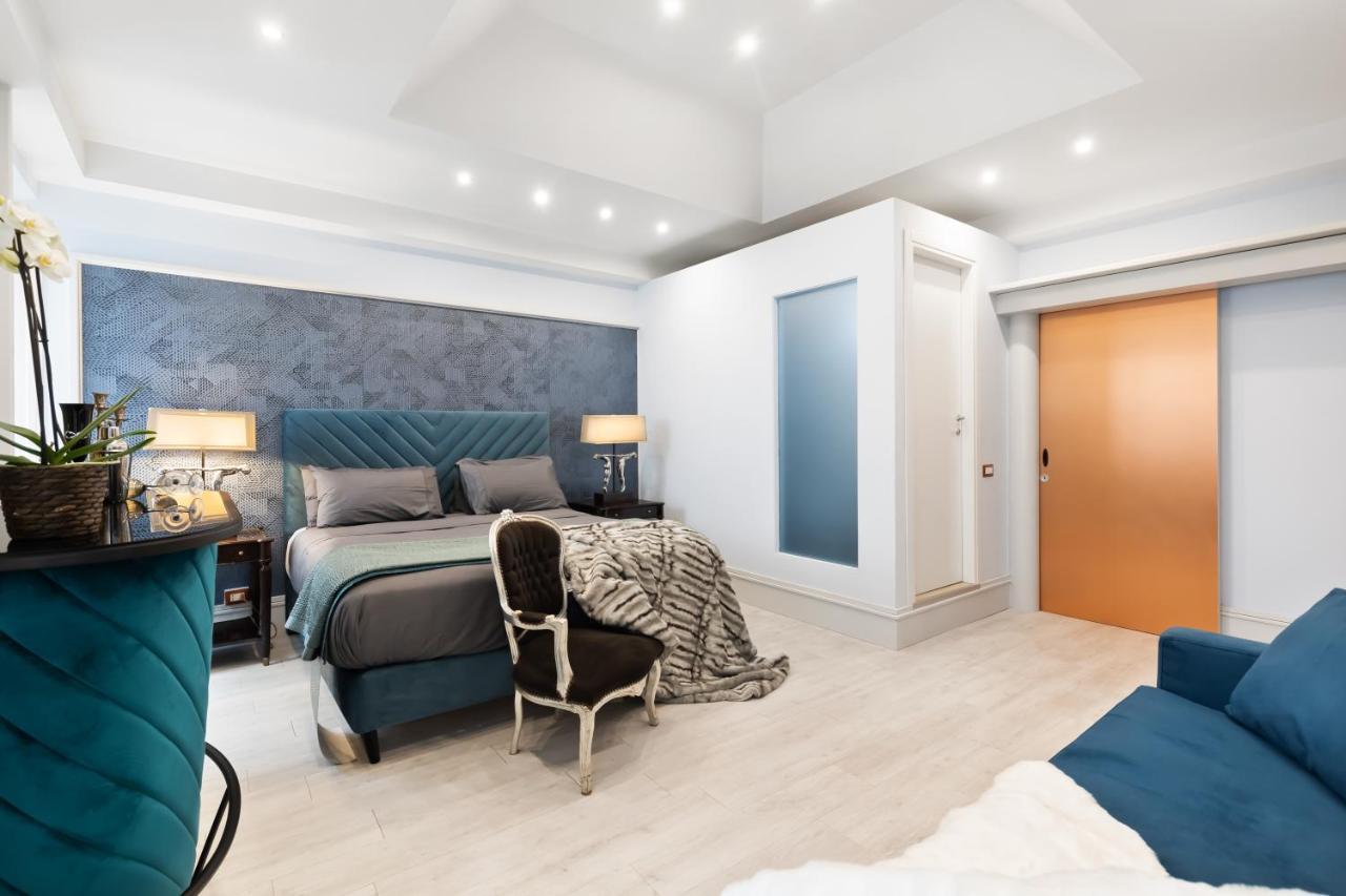 Circle Piazza Di Spagna 60 Suites Collection Рим Екстериор снимка